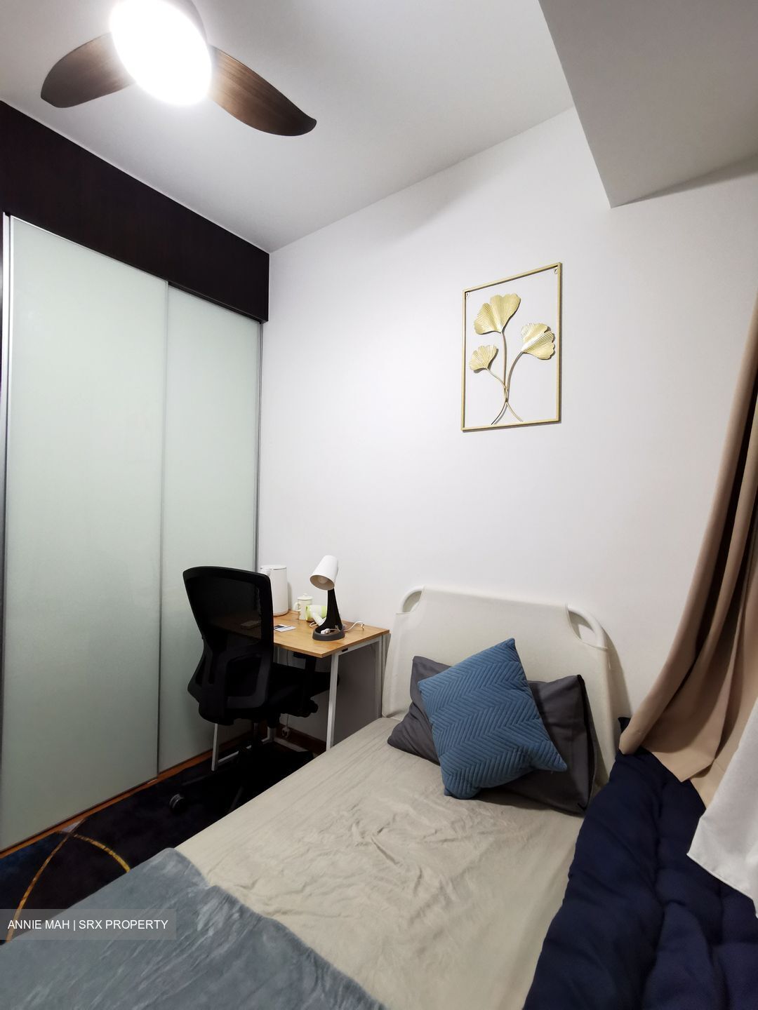 Waterfront Isle (D16), Condominium #559937021